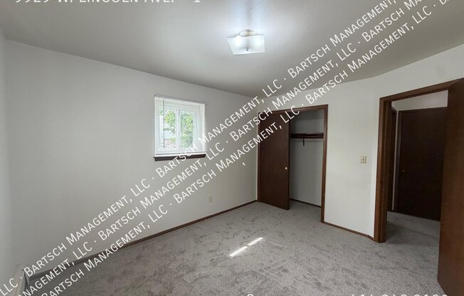 9929 W LINCOLN AVE
