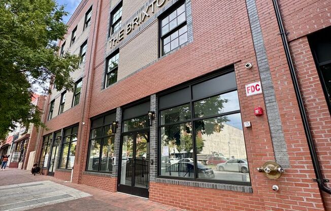 1 bed, 1 bath, 530 sqft, $1,400, Unit 310