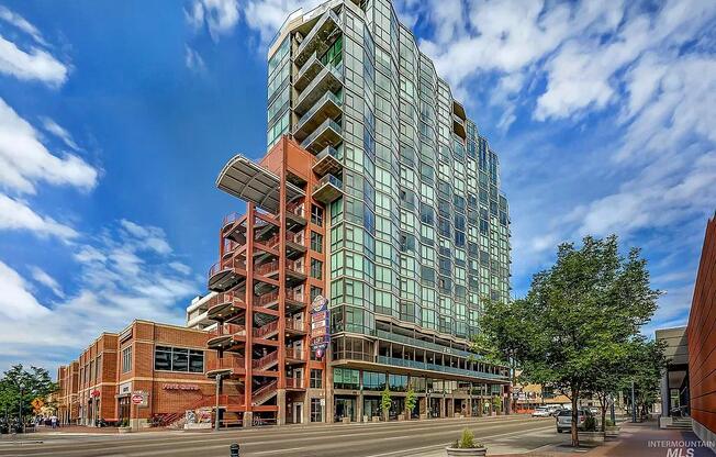 851 W Front St #803