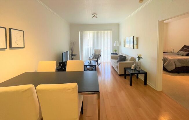 2 beds, 2 baths, $1,800
