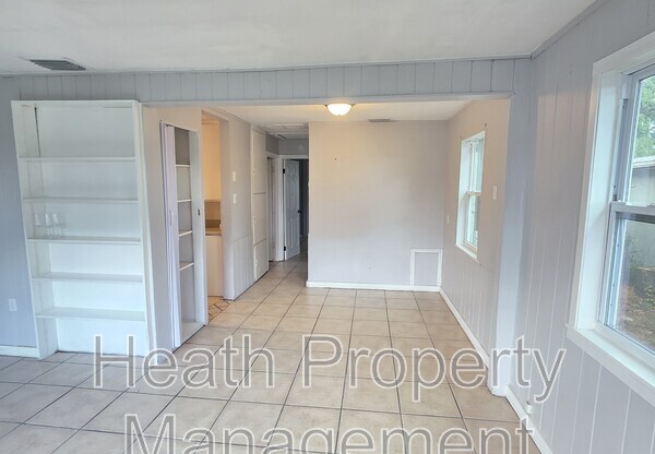 6570 70 AVE N