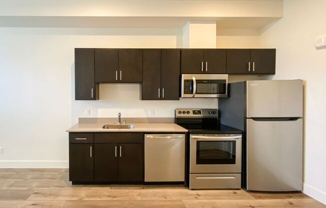 1 bed, 1 bath, 673 sqft, $1,499, Unit 106*