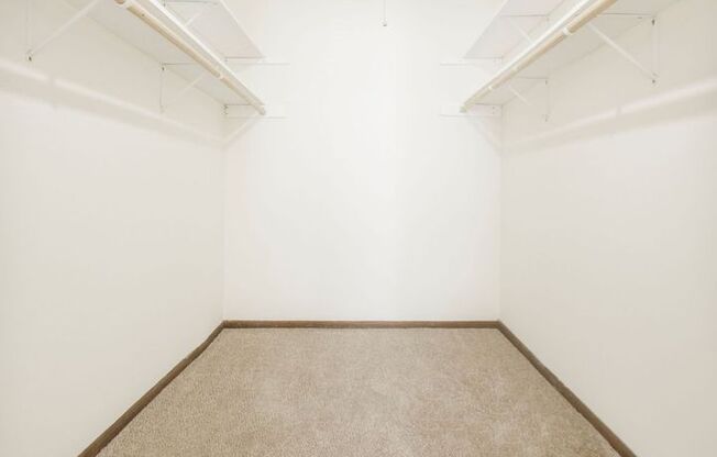 2 beds, 1 bath, 1,155 sqft, $1,530, Unit 051