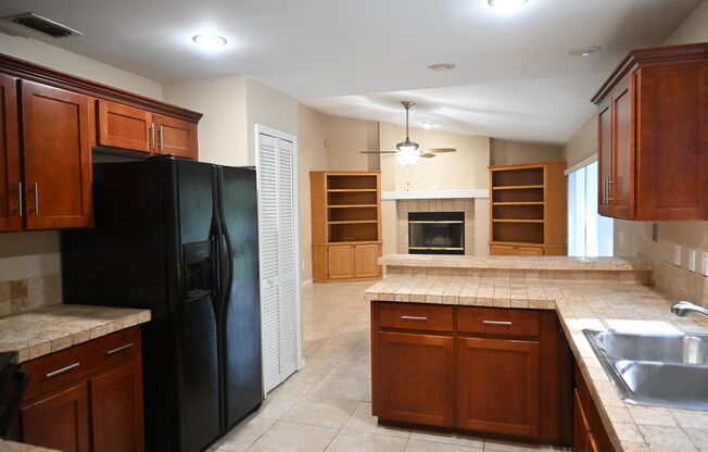 Tuskawilla Area 4 bedroom 3 bath Pool Home