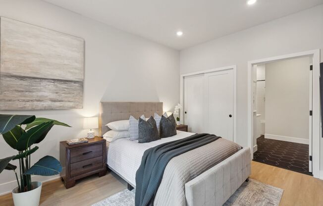 2 beds, 2 baths, 1,054 sqft, $1,925, Unit 111
