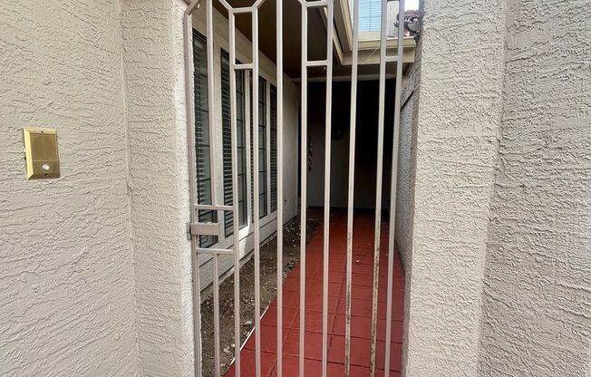 Meticulously Maintained 2/2.5 Townhome in Gated Community ~ The 7th @ Sonterra!