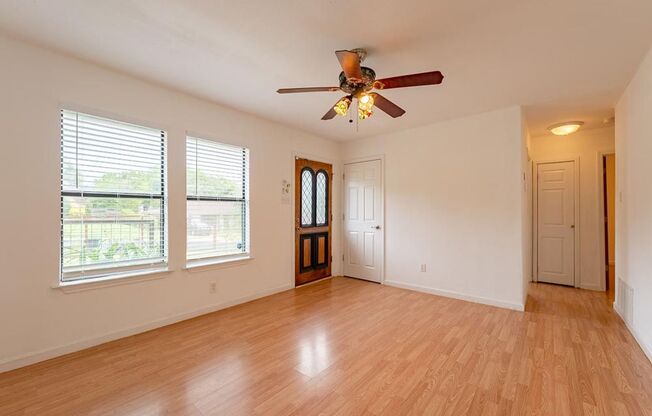 2 beds, 1 bath, $1,749