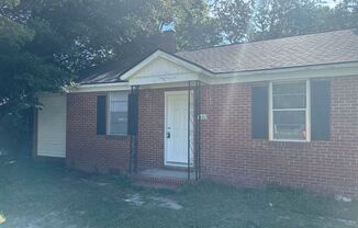 Charming 2 Bedroom, 1 Bathroom Home – Section 8 OK!