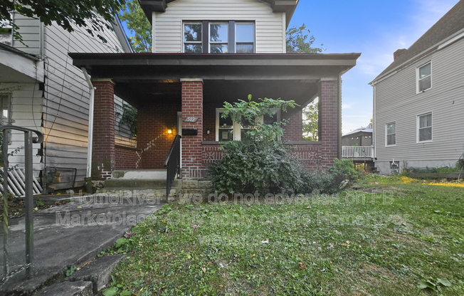 512 DELMONT AVE