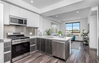 2 beds, 2 baths, 750 sqft, $2,650, Unit 308