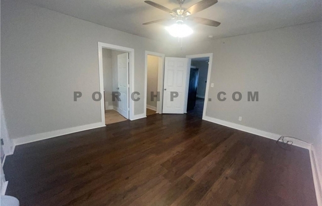 907 MAPLE AVE SW