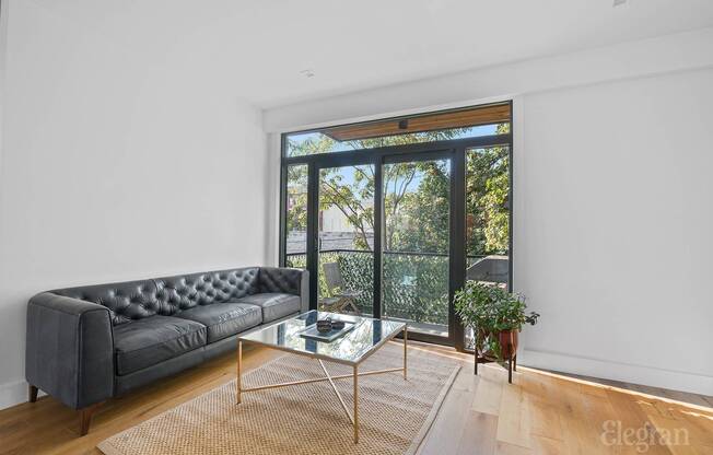 346 VAN BRUNT ST