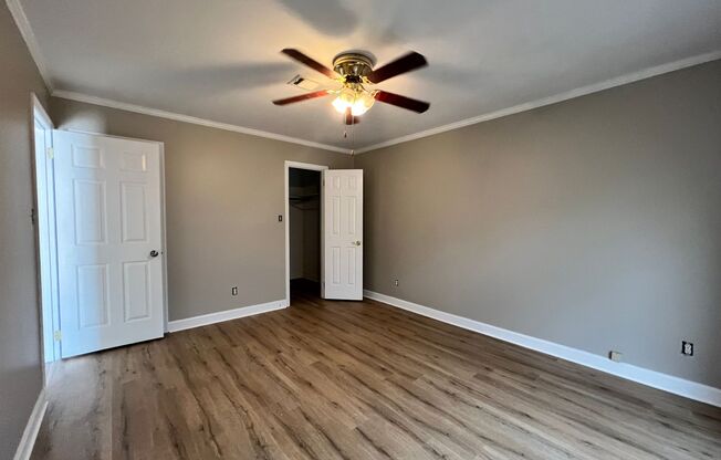 3 bedroom, 2 bath townhome close to the medical district and I-20