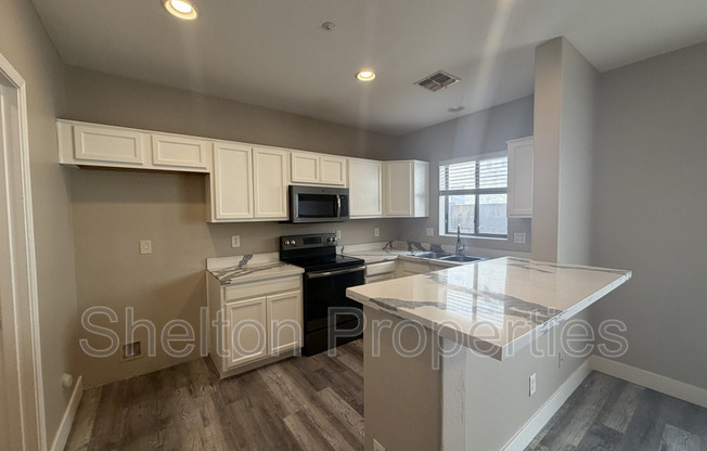 15818 N 25 ST