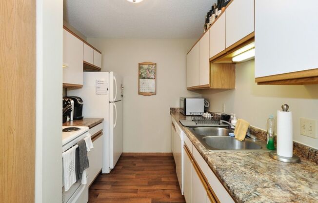 3 beds, 2 baths, 1,200 sqft, $2,195, Unit 14254A