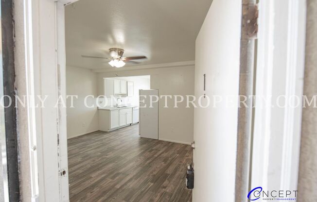 2 beds, 1 bath, 810 sqft, $1,299, Unit 34
