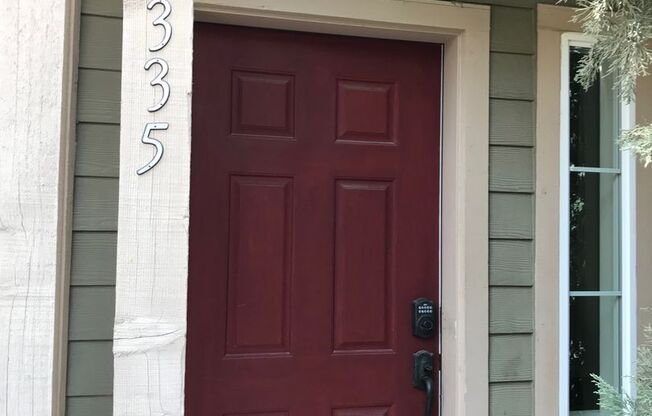 4 Bedroom Home Close to Gym and Shopping