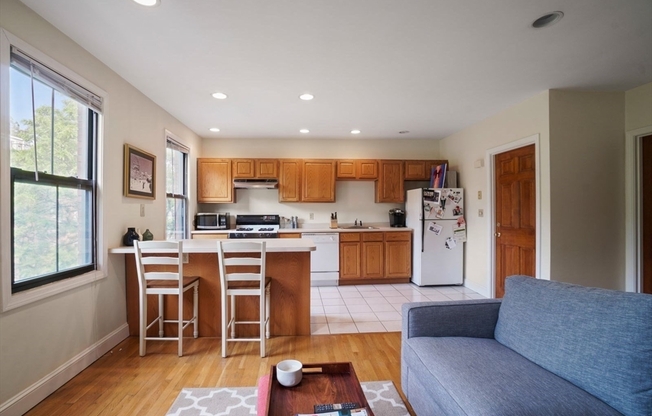28 Milford St 3