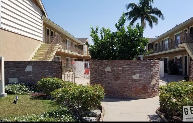 1 bed, 1 bath, 700 sqft, $1,750, Unit 20