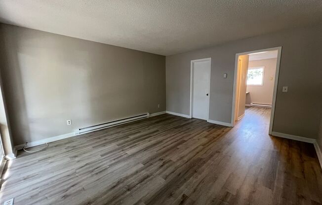 1 bed, 1 bath, 750 sqft, $1,195, Unit Unit D