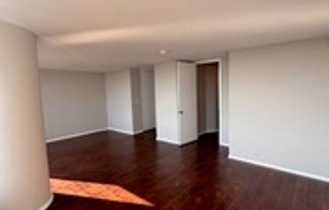 2 beds, 2 baths, $4,695, Unit # 1407 1408