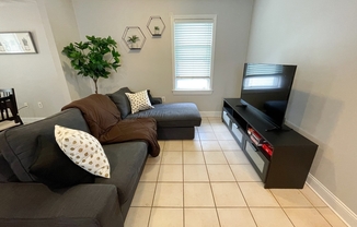 3 beds, 1 bath, 1,180 sqft, $3,600, Unit 2