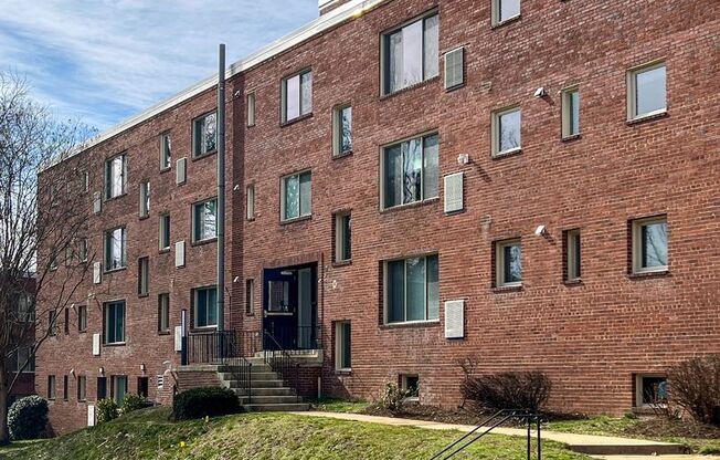 2 beds, 1 bath, 603 sqft, $1,825, Unit 5950-106