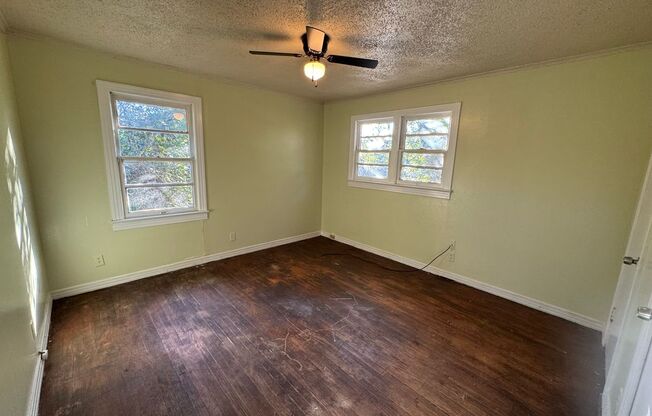 2 beds, 1 bath, $600