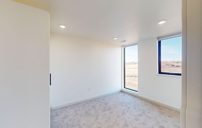 3 beds, 2 baths, 1,111 sqft, $1,465, Unit 2404-304