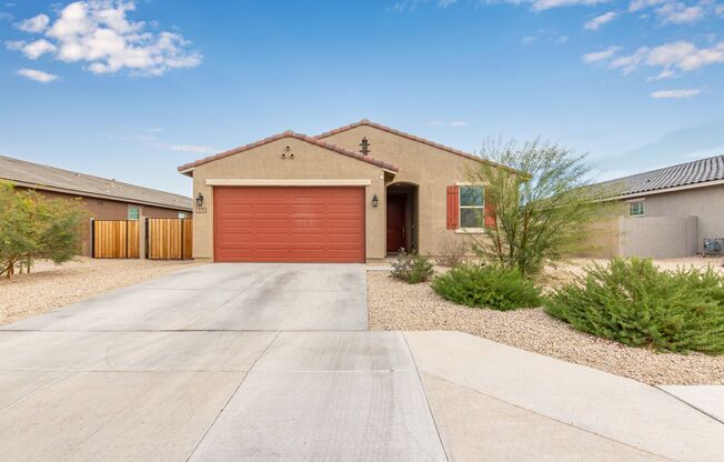 Energy Efficient Casa Grande 4 Bedroom Home!