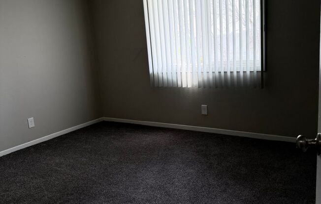 1 bed, 1 bath, 670 sqft, $1,000, Unit 217
