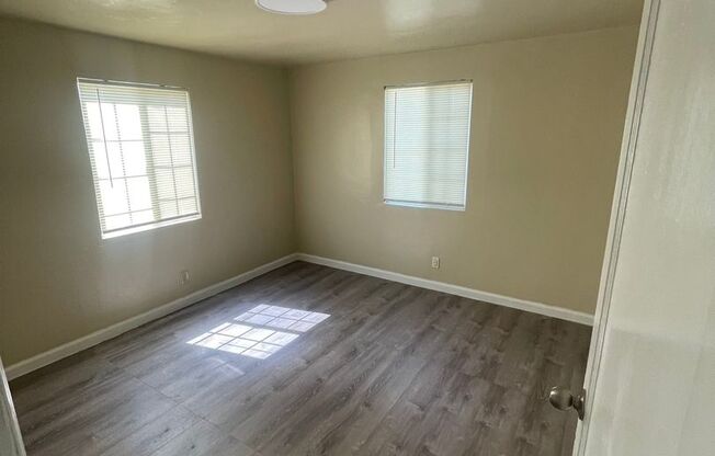 2 beds, 1 bath, $2,300