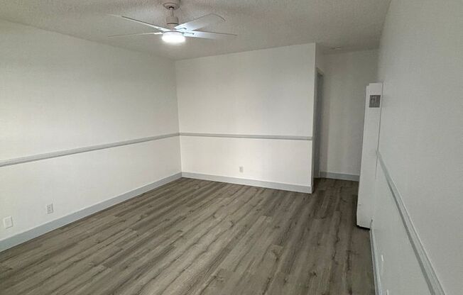 2 beds, 1 bath, $2,475, Unit 817C