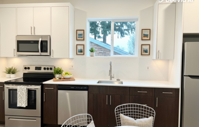 2 WEEKS FREE RENT! Brand New Modern Units in N. Tabor Neighborhood