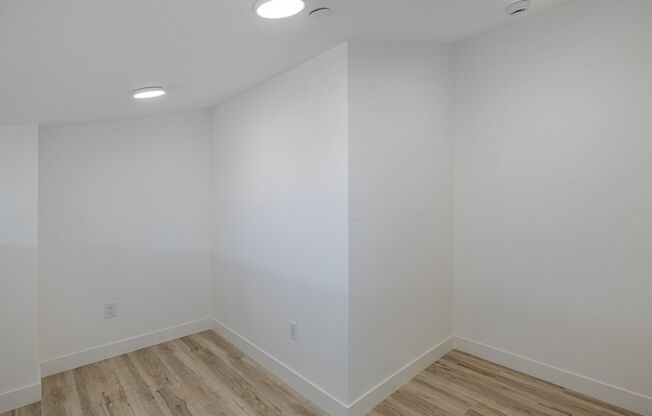 Studio, 1 bath, 439 sqft, $2,245, Unit 707