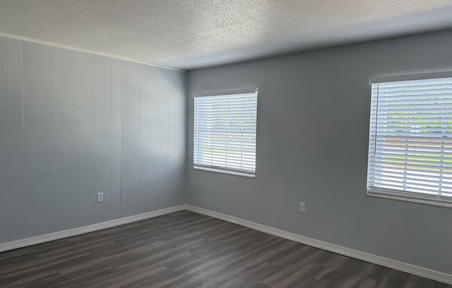 2 beds, 1 bath, 825 sqft, $1,199, Unit 106