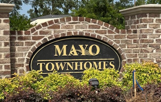 GORGEOUS EXECUTIVE TOWNHOME IN GATED COMMUNITY