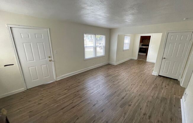 6715 Walrond Ave.