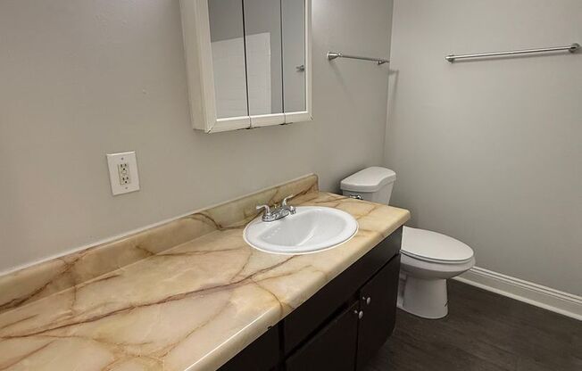 2 beds, 1 bath, 775 sqft, $890, Unit 364I