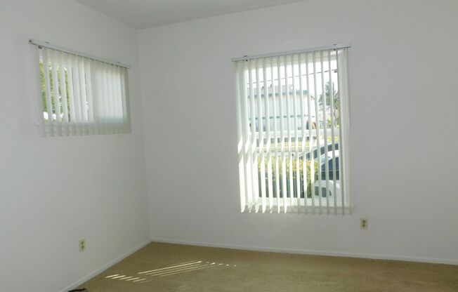 2 beds, 1 bath, $2,100, Unit 8051