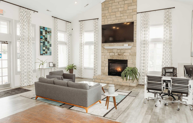 Enclave at Albany Park - 04