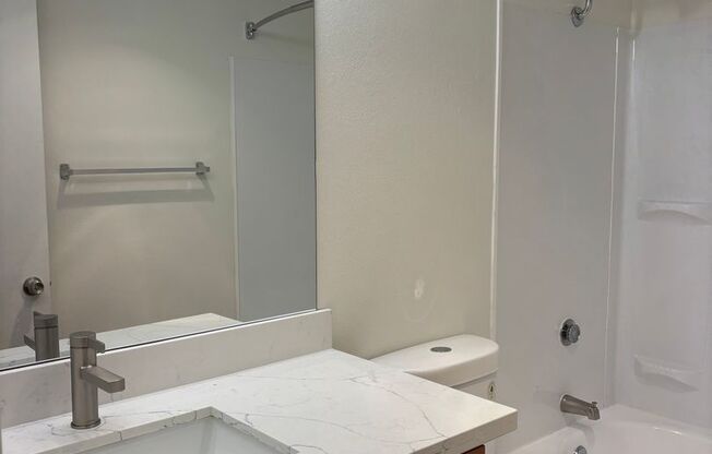 1 bed, 1 bath, 800 sqft, $2,095, Unit 3520 - 309