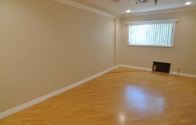 2 beds, 2 baths, 910 sqft, $2,695, Unit 514