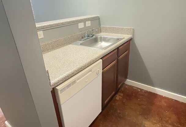 1 bed, 1 bath, 599 sqft, $1,153.6, Unit Apt. 204