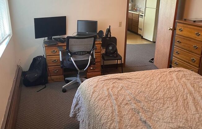 1 bed, 1 bath, $1,370