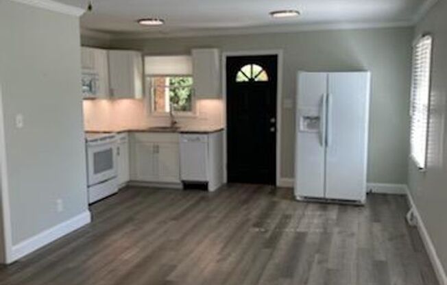 2 beds, 1 bath, $1,399