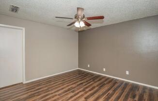 Home - Woodcrest Apartments - Lubbock, TX