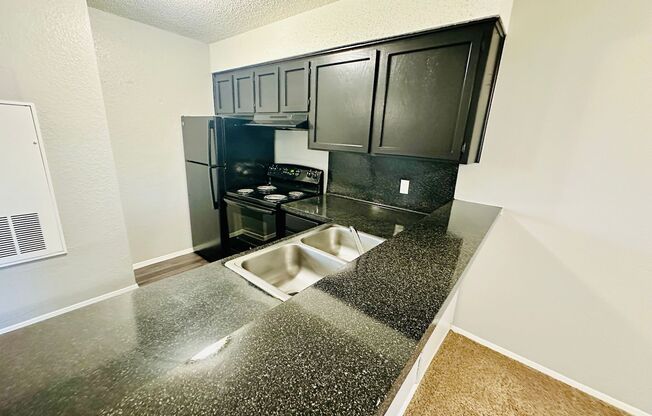 Studio, 1 bath, 500 sqft, $850, Unit 222