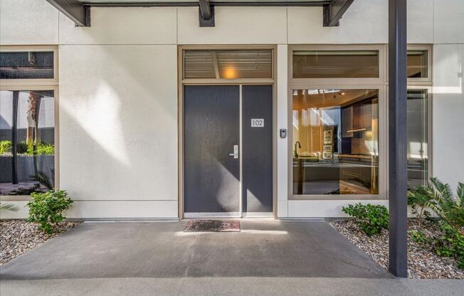 Serene Resort Community, 2 bd, 2 bth, 2 Story Gym, Rooftop Deck, 4 Pools
