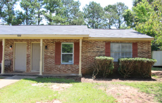 697 COVENTRY CIR